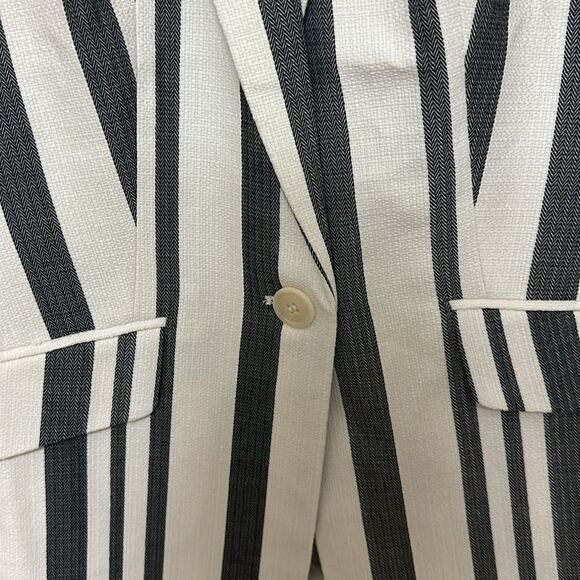 NWT TALBOTS STRIPED SLEEVELESS BLAZER 4 - Picture 3 of 7